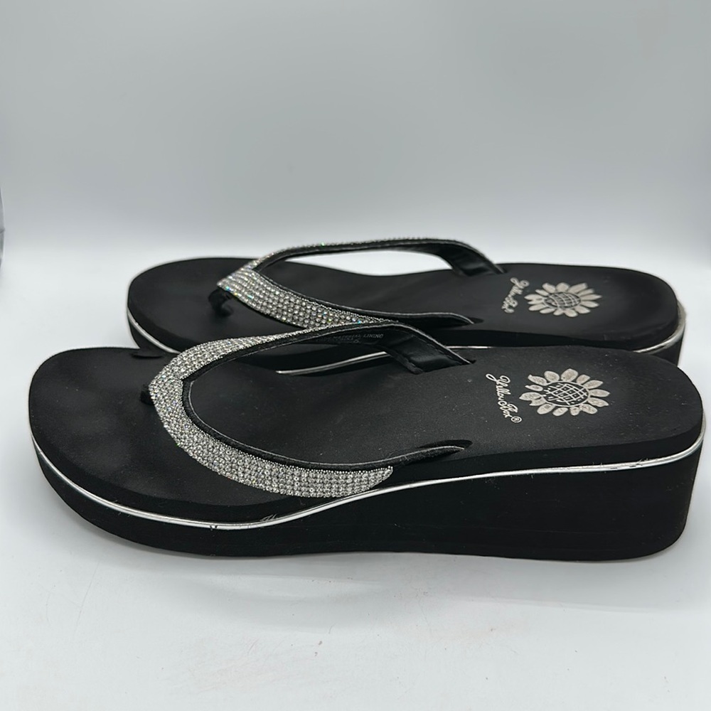 Yellow Box Briah black leather thong sandals with silver bling straps, size 6 - Picture 4 of 9